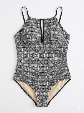 Swimsuits For All Black & White Geo Zip-Front One-Piece Swimsuit